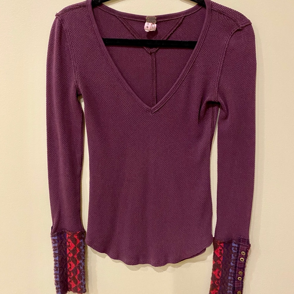 Free People long sleeved V-Neck Henley Shirt